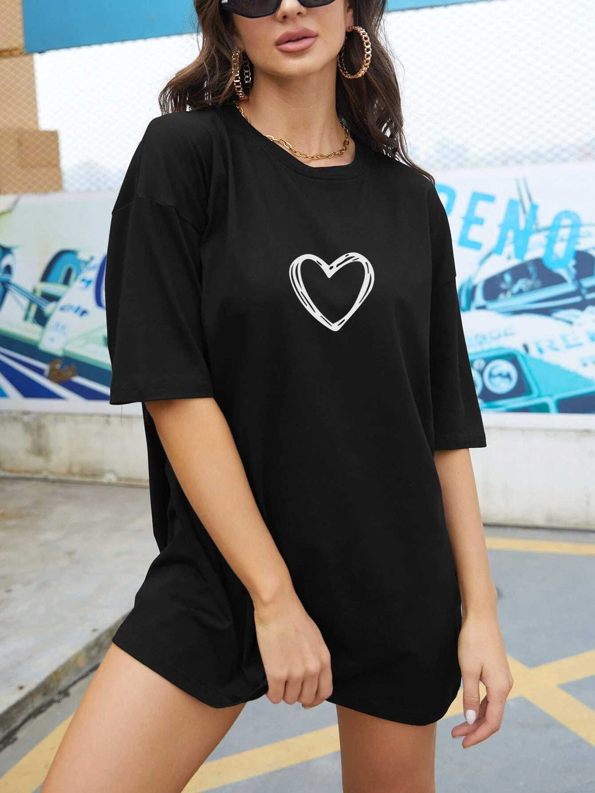 Woman's Black Little heart Printed Oversized T-shirt