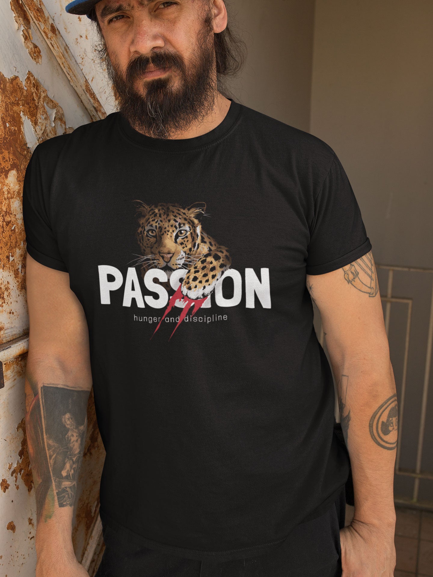 Men's Black Tiger Passion Printed T-shirt