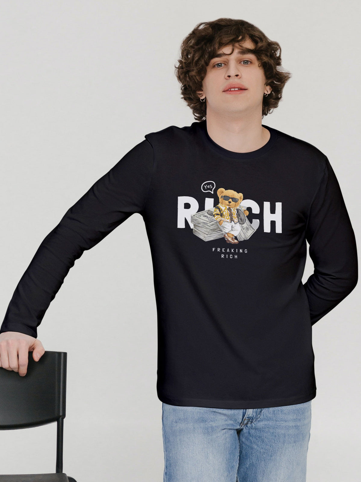 Men's Black Rich Printed Full-Sleeve T-shirt