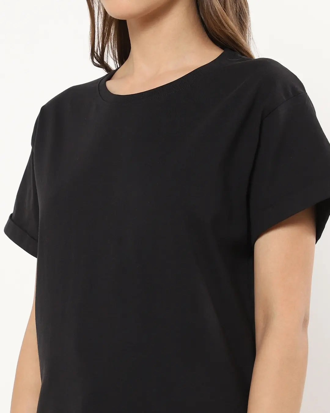 Woman's Plain Black Boyfriend Fit T-shirt